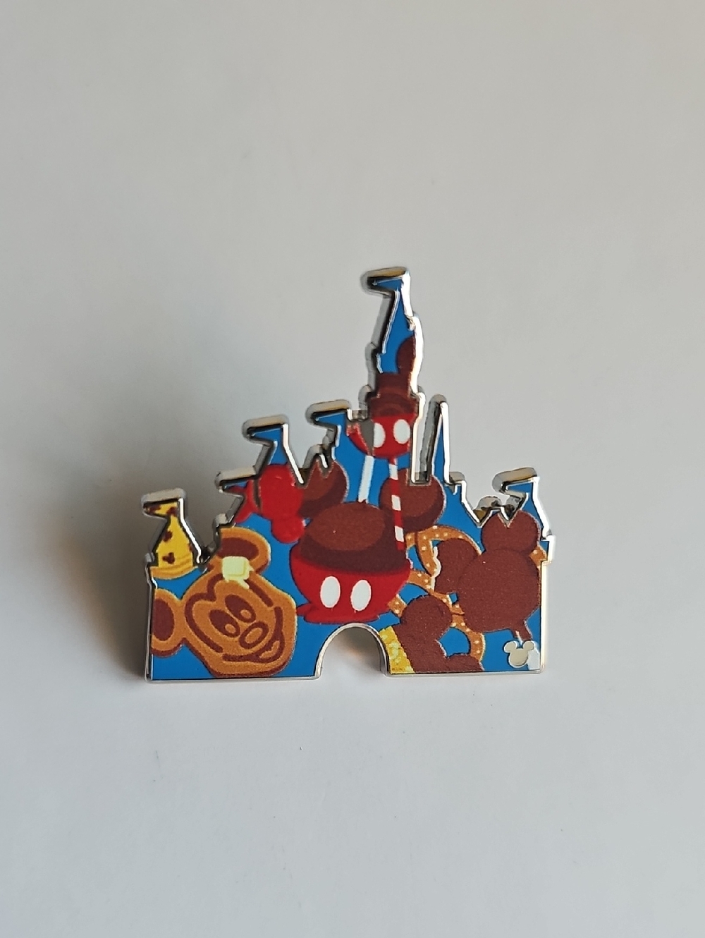 (3/$45) 2025 DLR Hidden Disney Wave A Castles Snack Disney Trading Pin